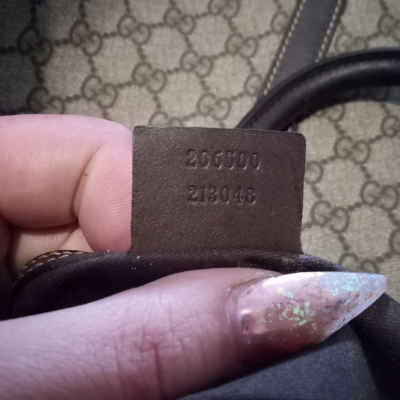 Authentic Gucci Duffle Bag - Picture 4 of 4